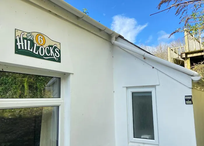 The Hillocks, Looe - Two Bedroom House With Fabulous Views Of Looe Town And Harbour